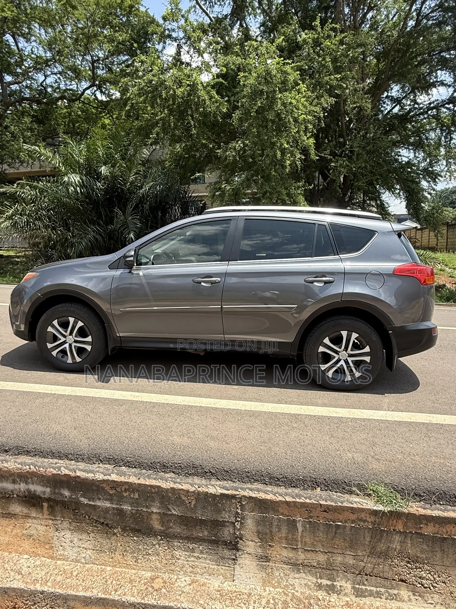 Toyota RAV4 2016 Gray