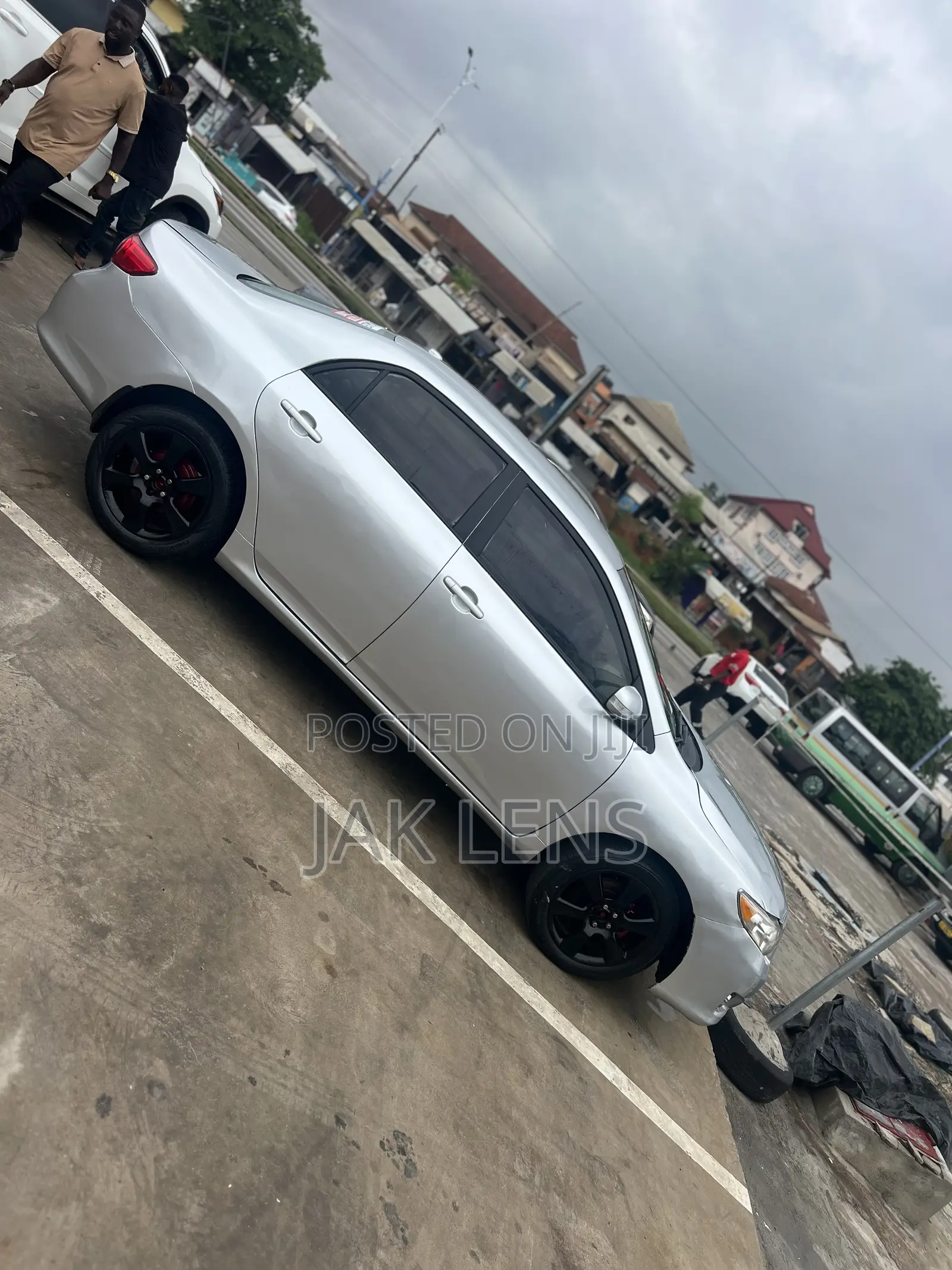 Toyota Corolla LE 4dr Sedan (1.8L 4cyl 4A) 2011 Gray