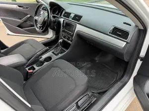 Volkswagen Passat 1.8T S 4dr Sedan (1.8L 4cyl) 2016 White