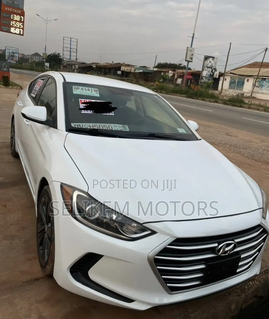 Hyundai Elantra 2018 White