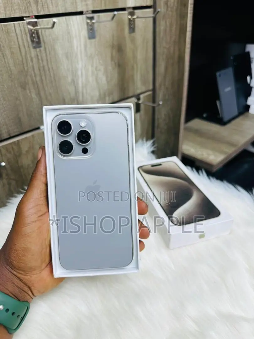 Apple iPhone 15 Pro Max 256 GB