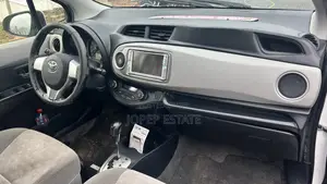 Toyota Vitz 2012 White