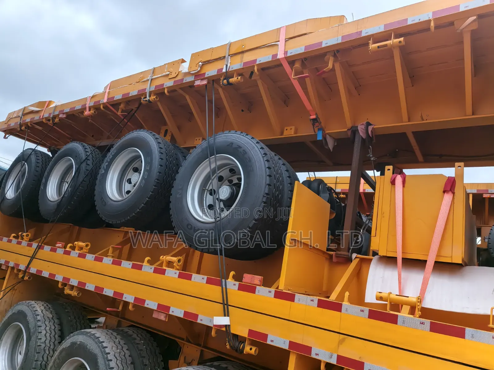 4 Axle and 3 Axle Flatbed Forsale