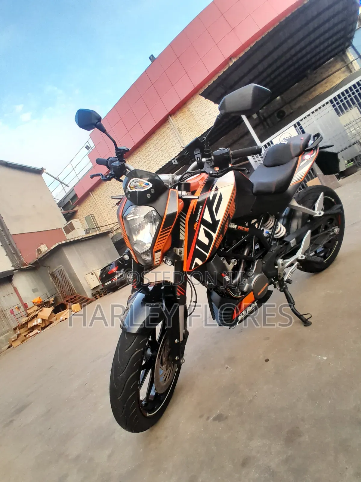 KTM Duke 125 2012 Orange