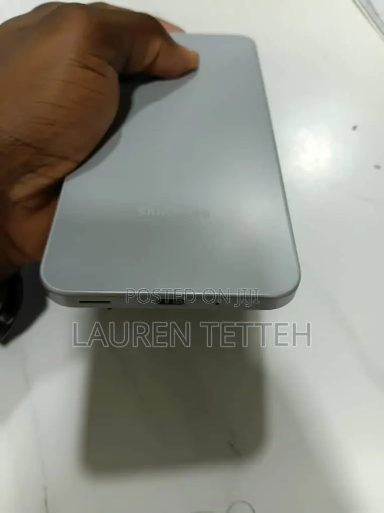 Samsung Galaxy A16 128 GB Gray