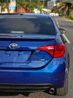 Toyota Corolla 2017 Blue