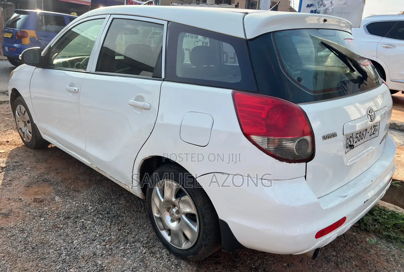 Toyota Matrix Hatchback FWD (1.8L 4cyl 5M) 2006 White