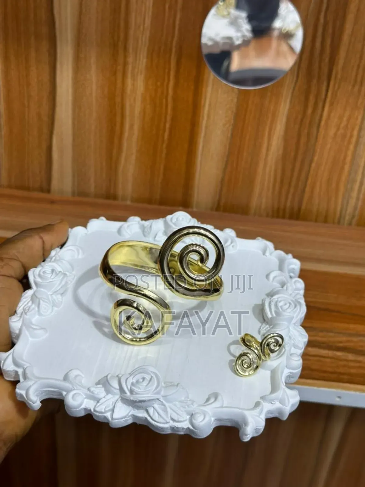 Bracelets ( Bangles)