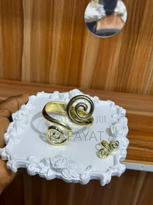 Bracelets ( Bangles)