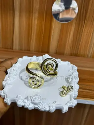 Bracelets ( Bangles)