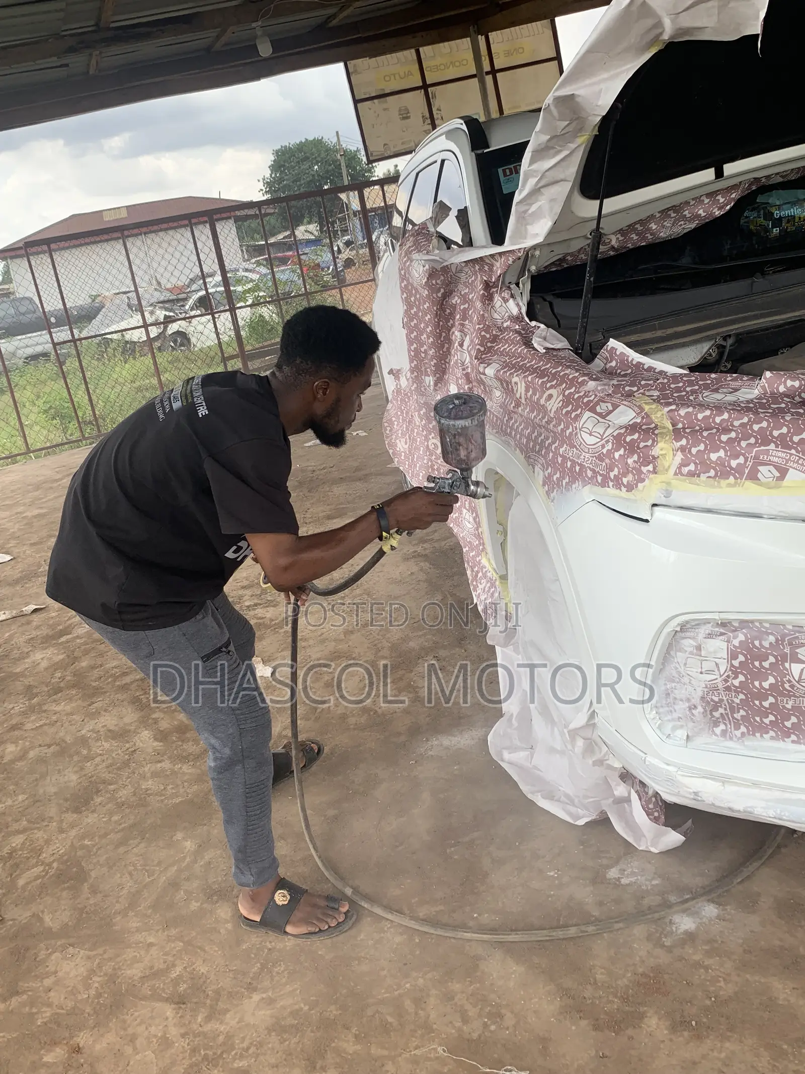 Professional Car Body Repairs Spraying - Kumasi