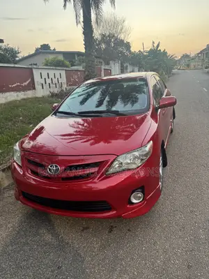 Toyota Corolla S 4dr Sedan (1.8L 4cyl 4A) 2013 Red