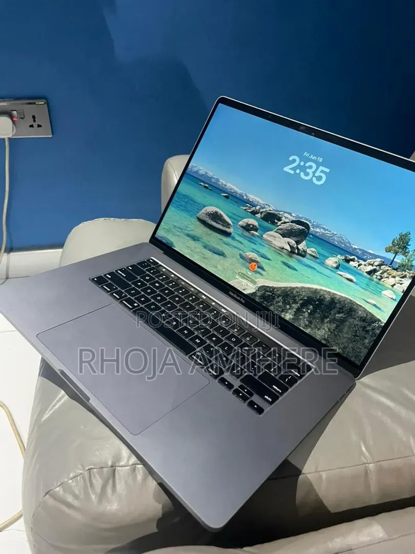 Laptop Apple MacBook 2019 16GB Intel Core i7 SSD 512GB