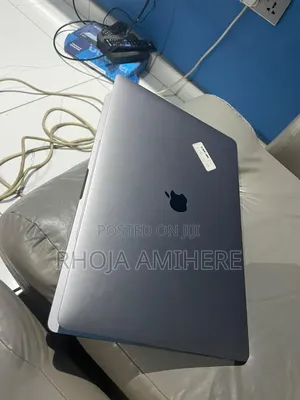 Laptop Apple MacBook 2019 16GB Intel Core i7 SSD 512GB