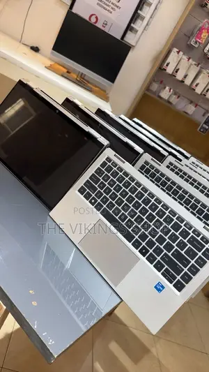 Laptop HP EliteBook 1040 G8 16GB Intel Core i5 SSD 256GB