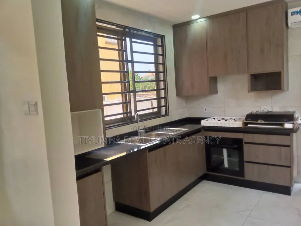 2bdrm House in Tiyumba, Acquinas for rent