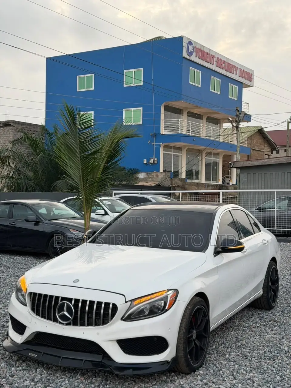Mercedes-Benz C300 Luxury 4matic Sedan AWD (2.0L 4cyl 7A) 2017 White