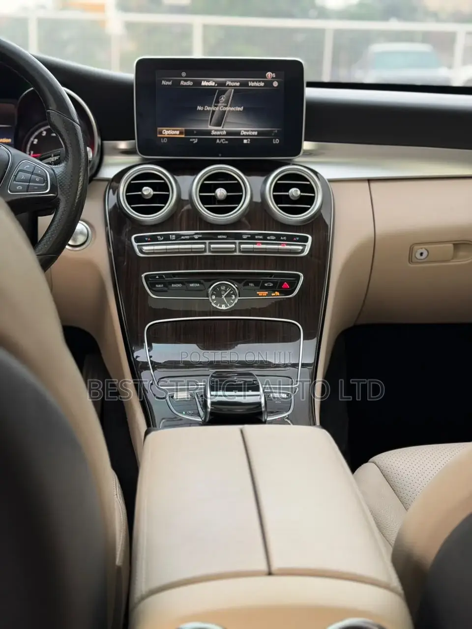 Mercedes-Benz C300 Luxury 4matic Sedan AWD (2.0L 4cyl 7A) 2017 White