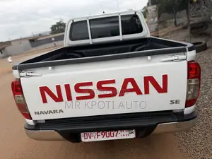 Nissan Navara 2017 White