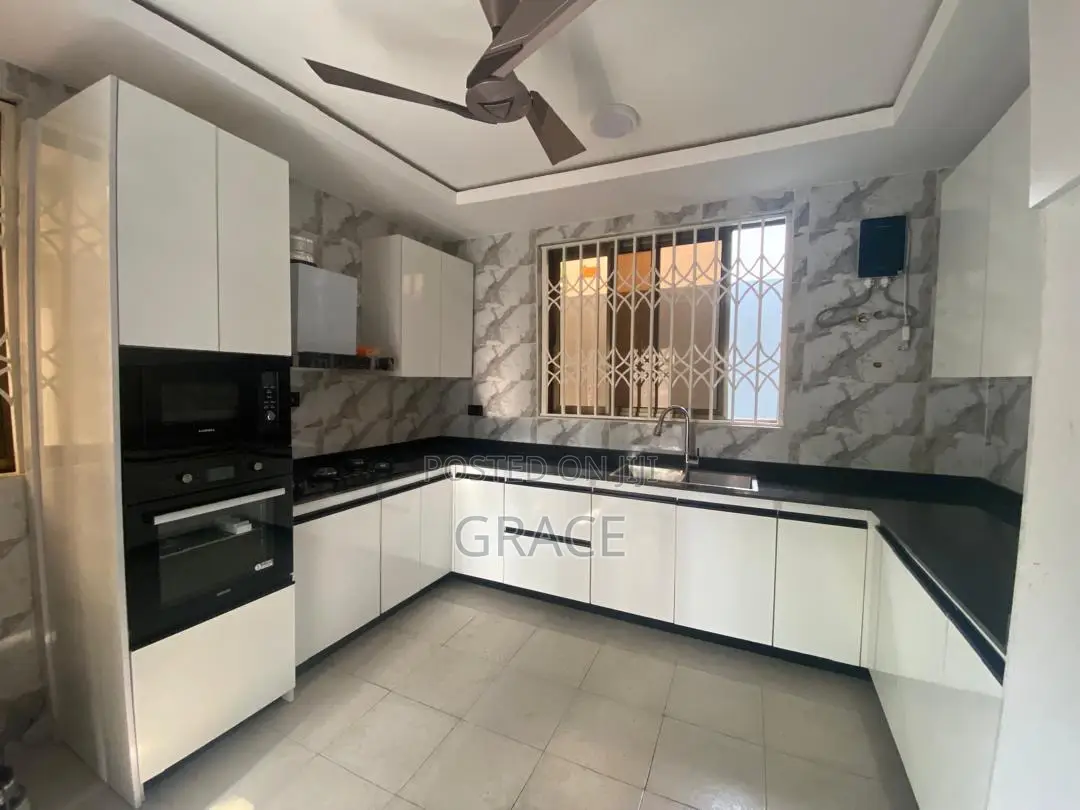 3bdrm Apartment in Westlands for rent
