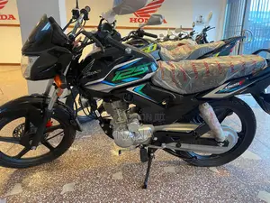 New Honda CB 2025 Blue