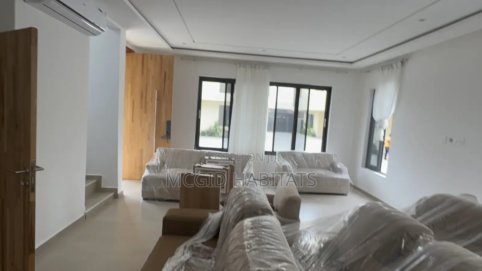 Furnished 4bdrm Townhouse / Terrace in East Legon for rent