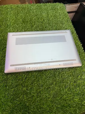 Laptop HP Envy 15-ep0xxx 16GB Intel Core i7 SSD 512GB