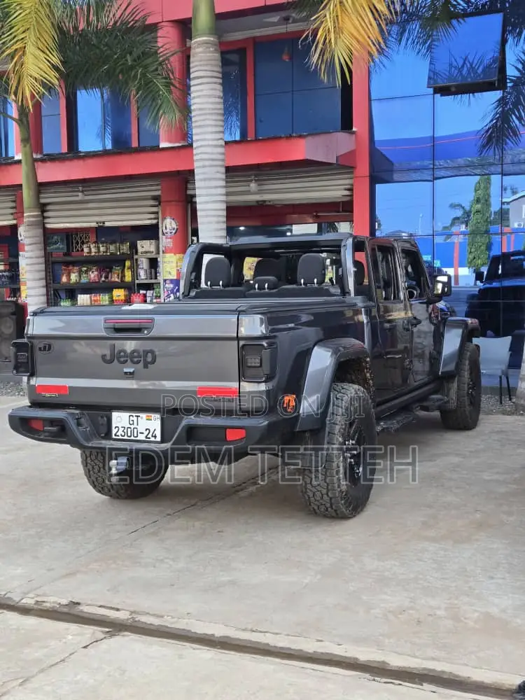 Jeep Gladiator Sport 2021 Gray