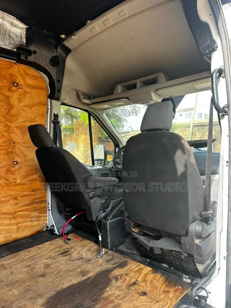 Ford Transit-350 2019 White
