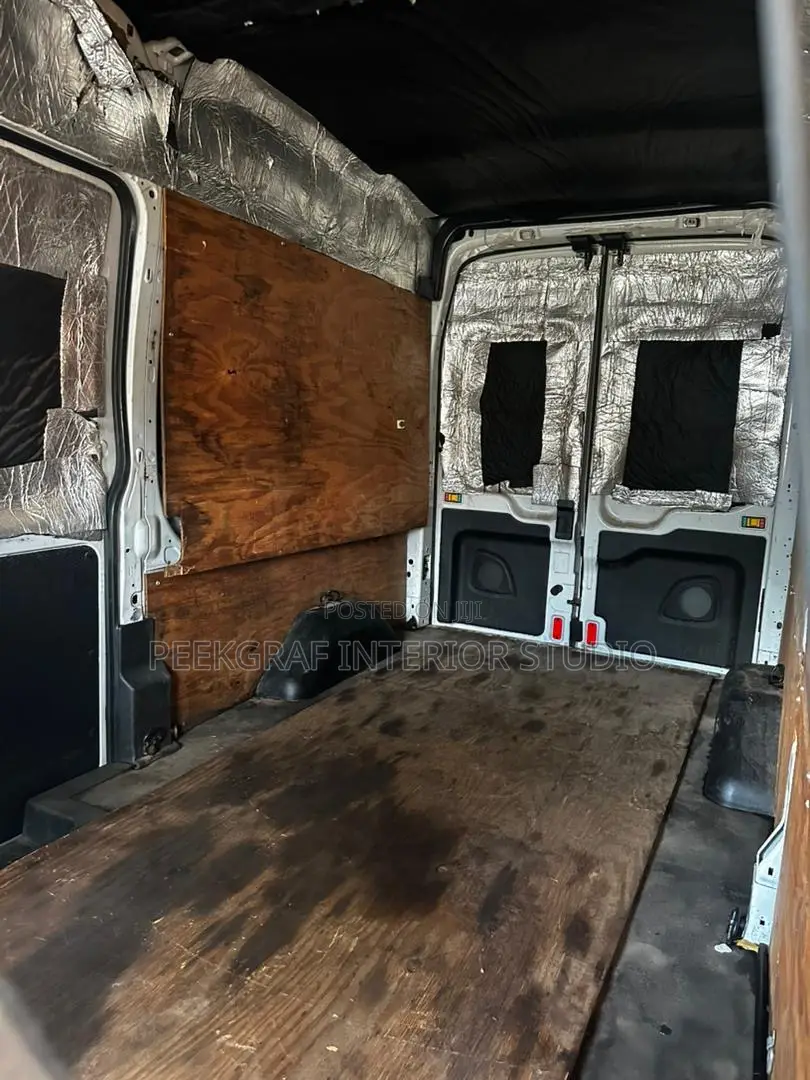Ford Transit-350 2019 White