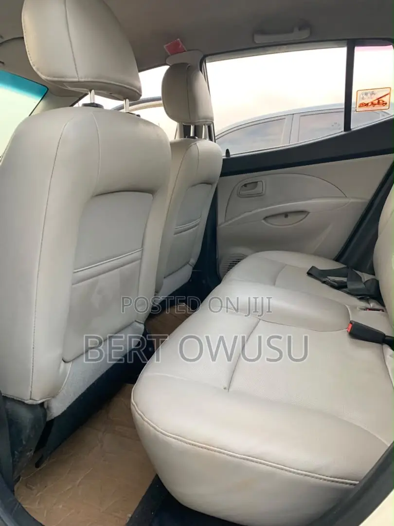 Kia Morning 2010 White
