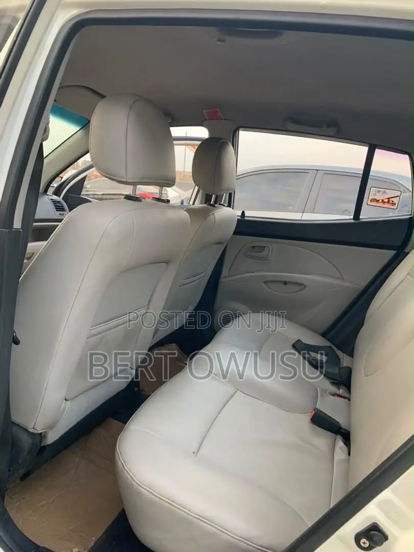 Kia Morning 2010 White