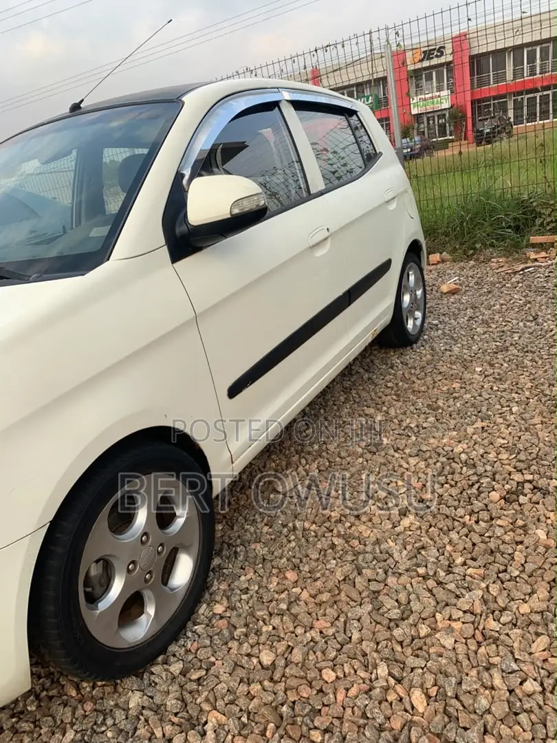 Kia Morning 2010 White