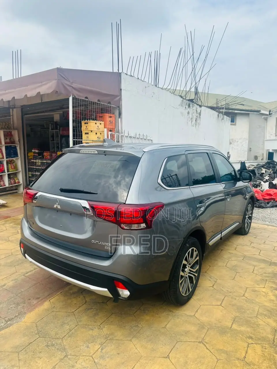 Mitsubishi Outlander SEL FWD 2018 Gray