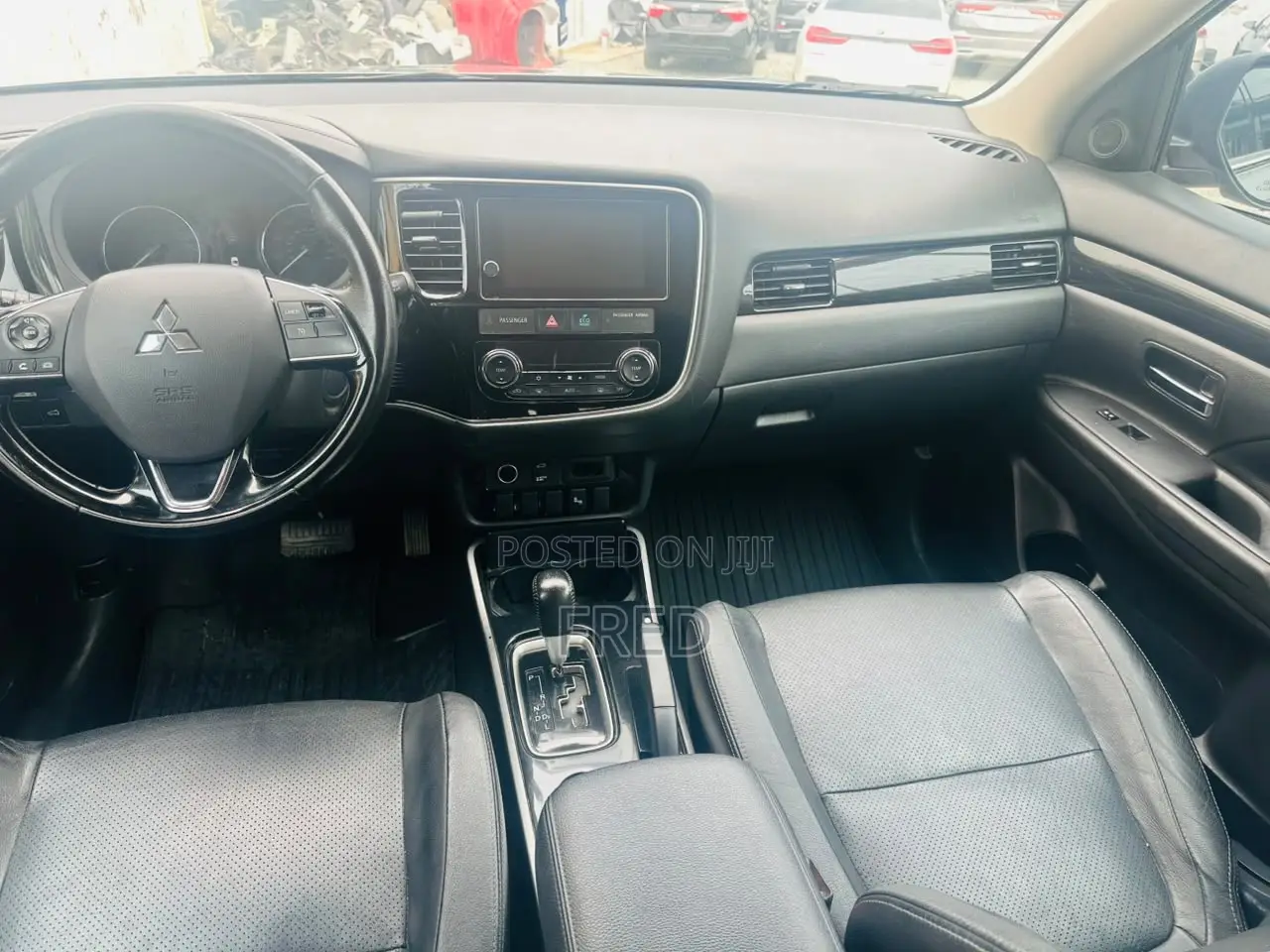 Mitsubishi Outlander SEL FWD 2018 Gray