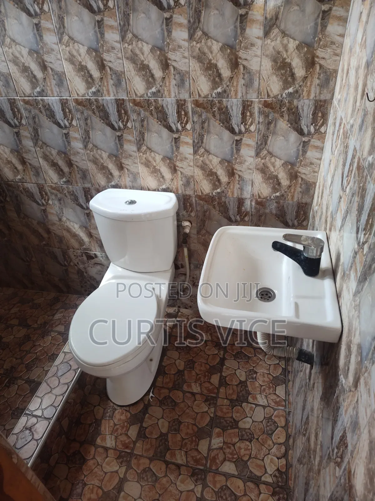 2bdrm Apartment in Curtis'S Estate, New Gbawe for rent