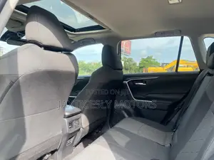 Toyota RAV4 XLE Premium AWD 2020 Black