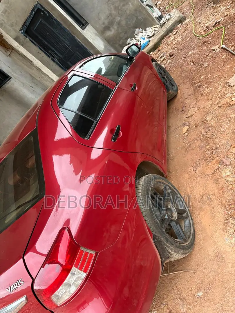 Toyota Yaris 1.3 HB T3 2009 Red