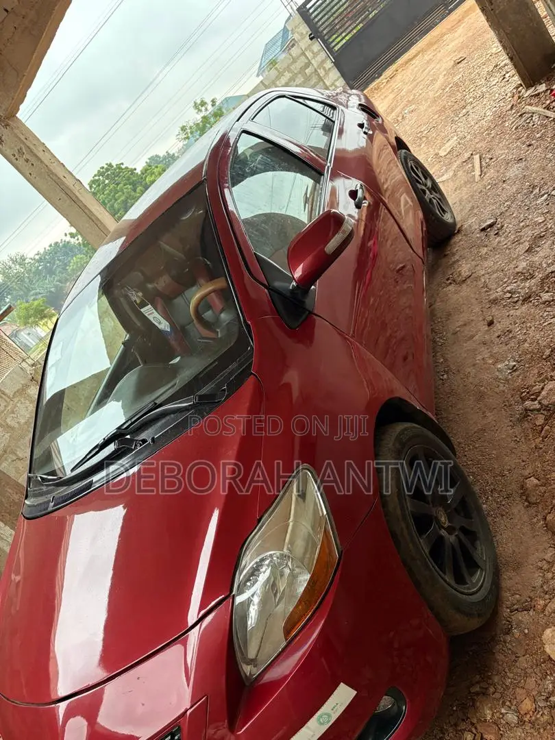 Toyota Yaris 1.3 HB T3 2009 Red