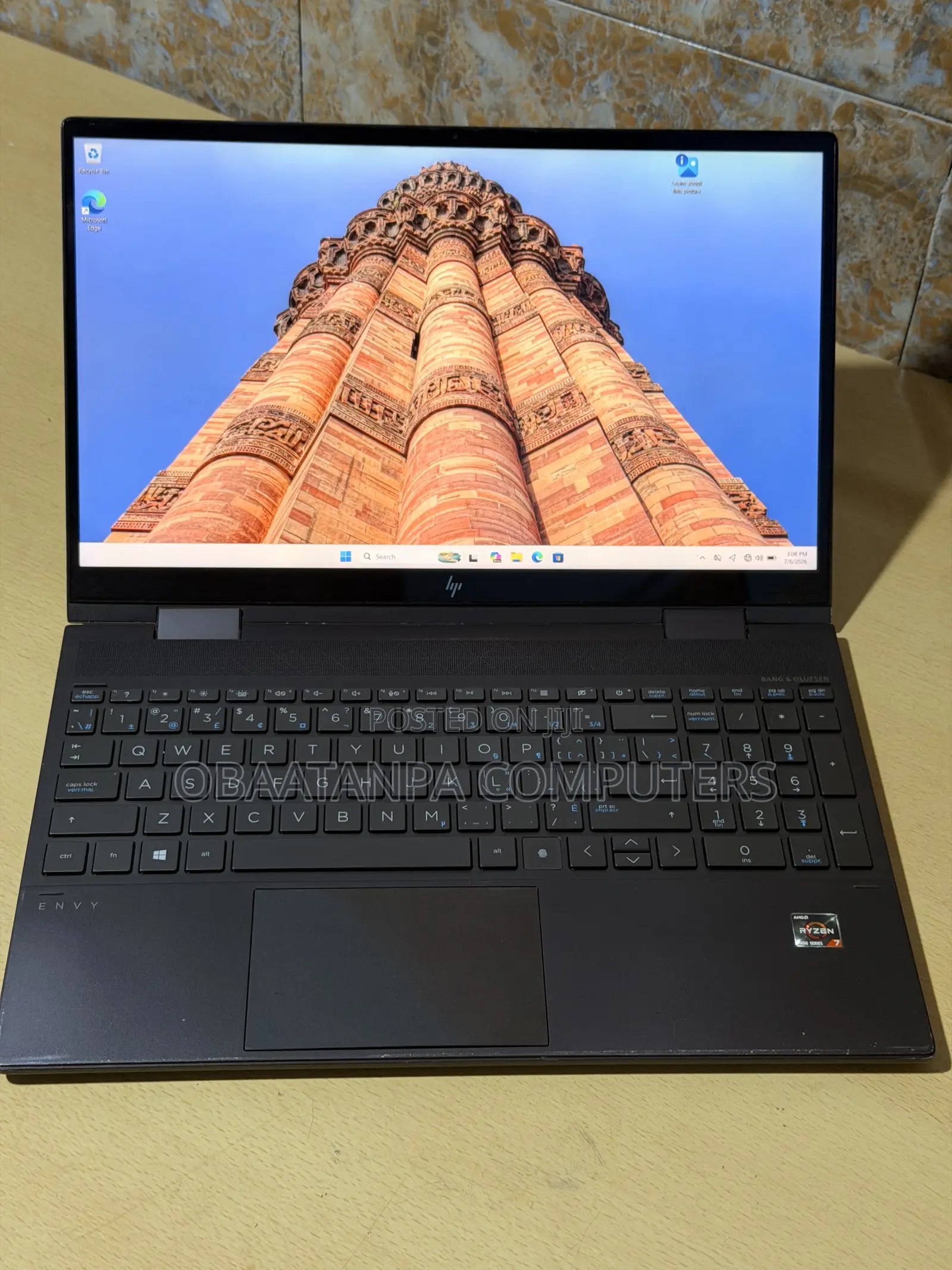Laptop HP Envy 15 8GB AMD Ryzen 7 SSD 256GB