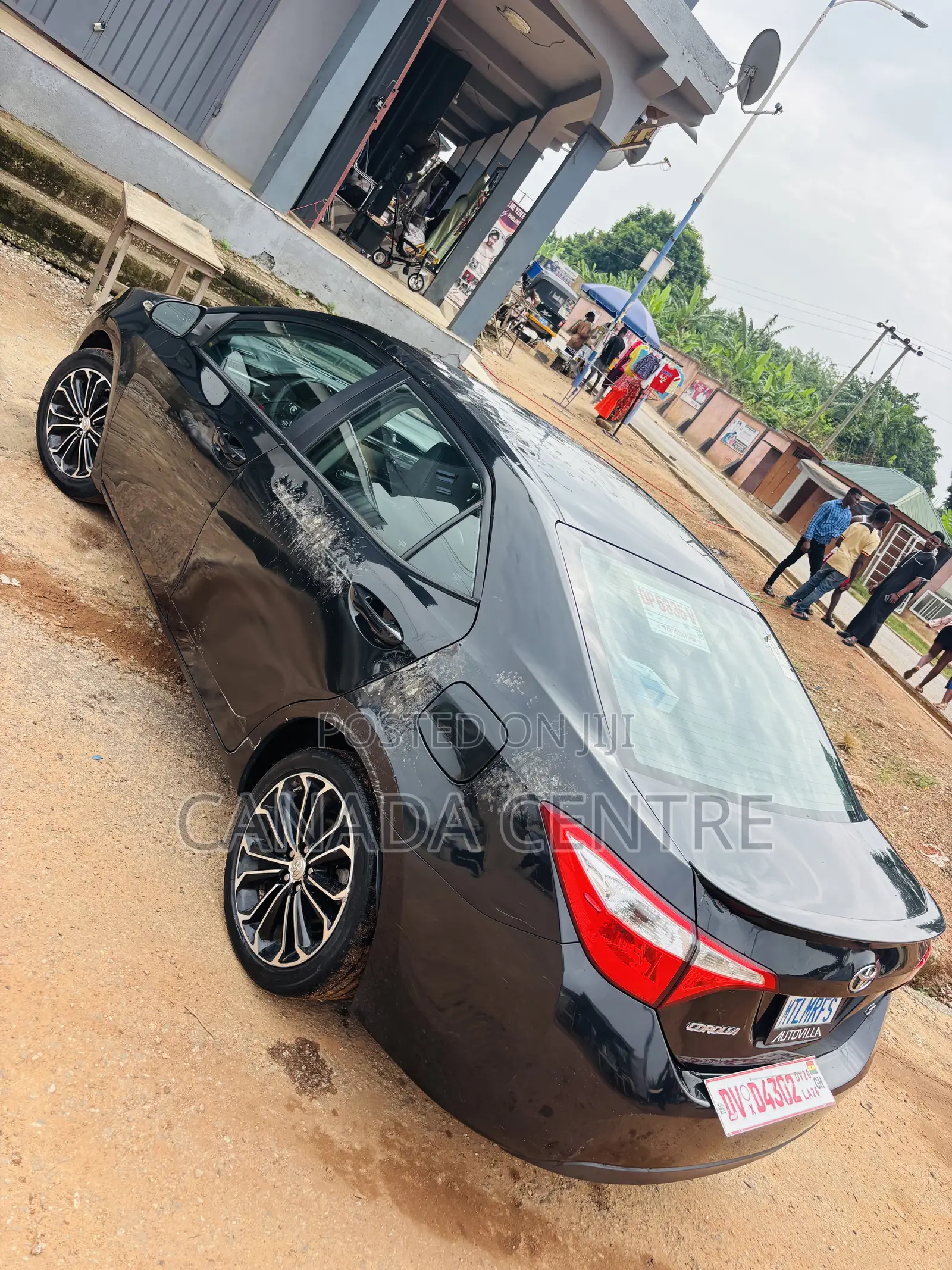 Toyota Corolla LE 4dr Sedan (1.8L 4cyl CVT) 2016 Black