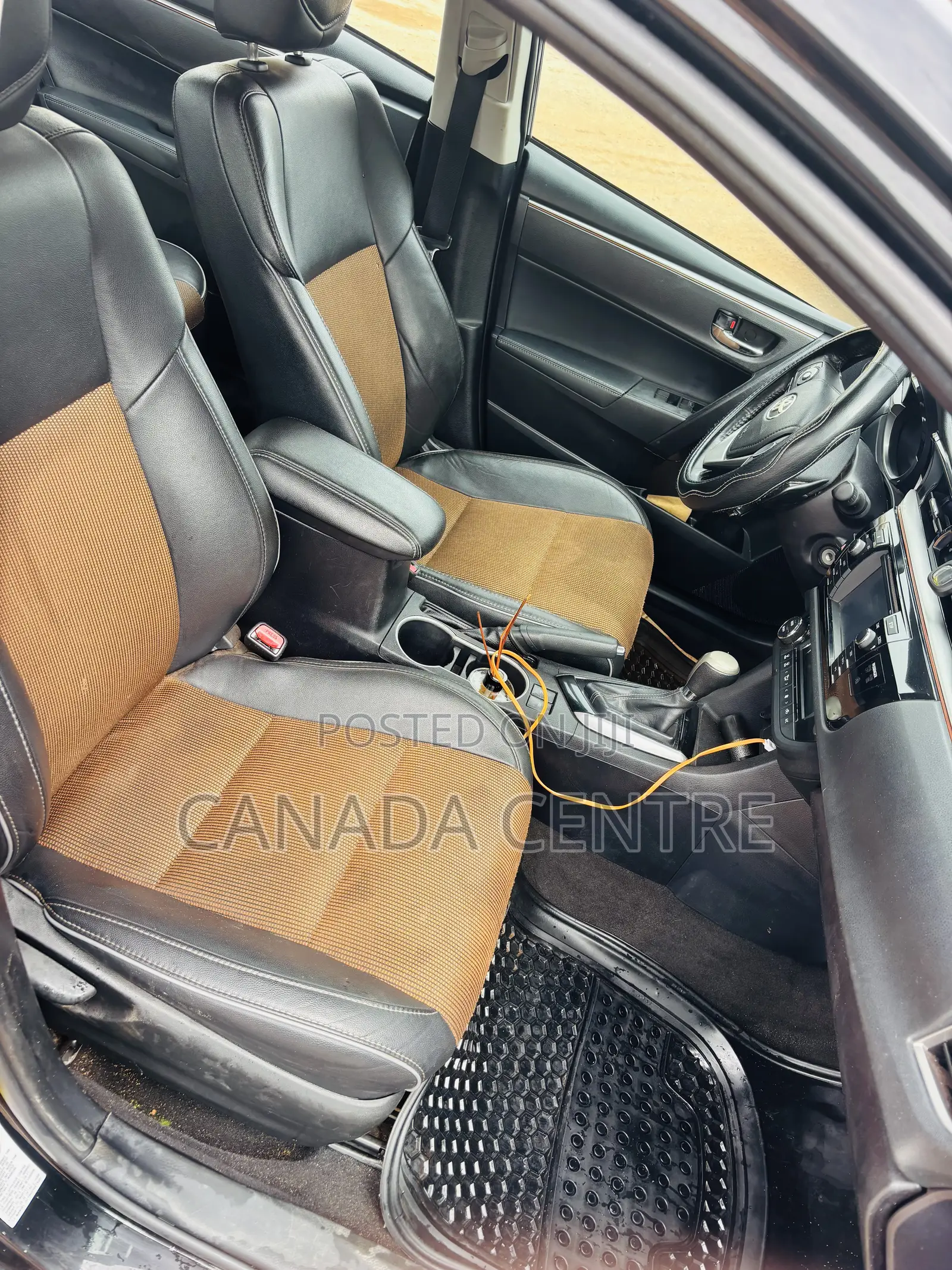 Toyota Corolla LE 4dr Sedan (1.8L 4cyl CVT) 2016 Black