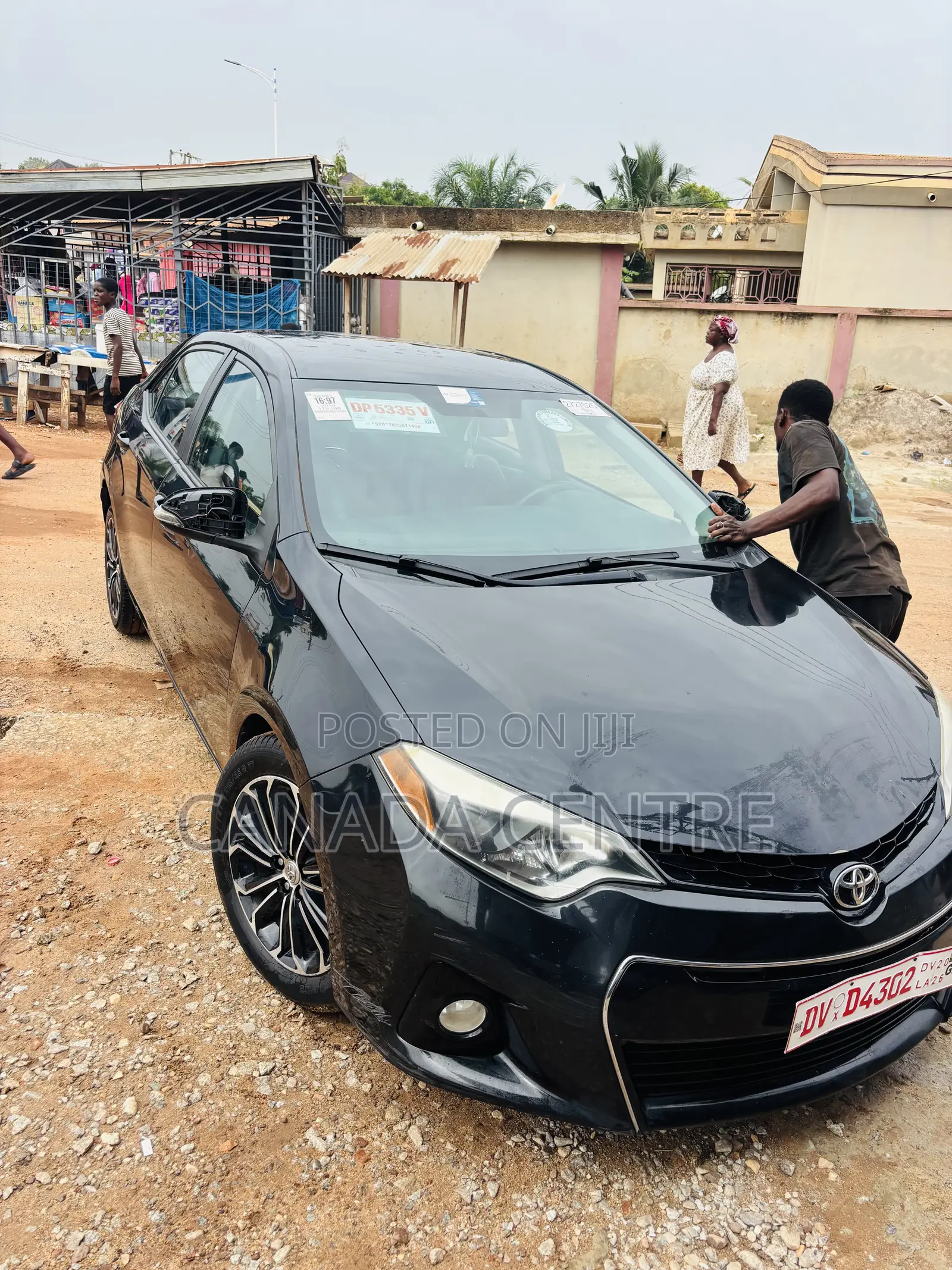 Toyota Corolla LE 4dr Sedan (1.8L 4cyl CVT) 2016 Black