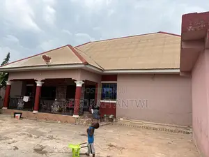 Furnished 6bdrm House in Atwima Nwabiagya for sale