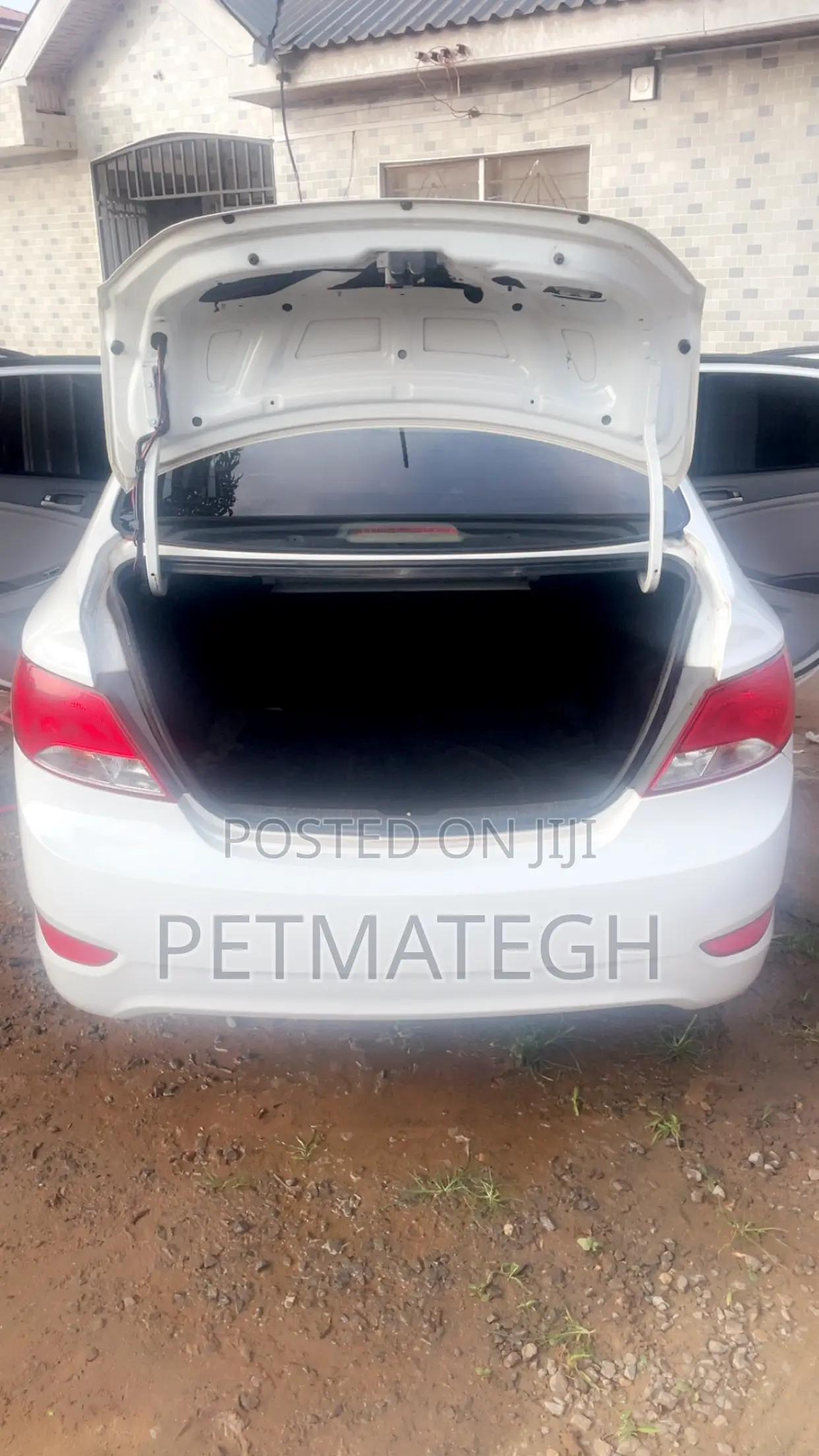 Hyundai Accent SE Sedan 2017 White
