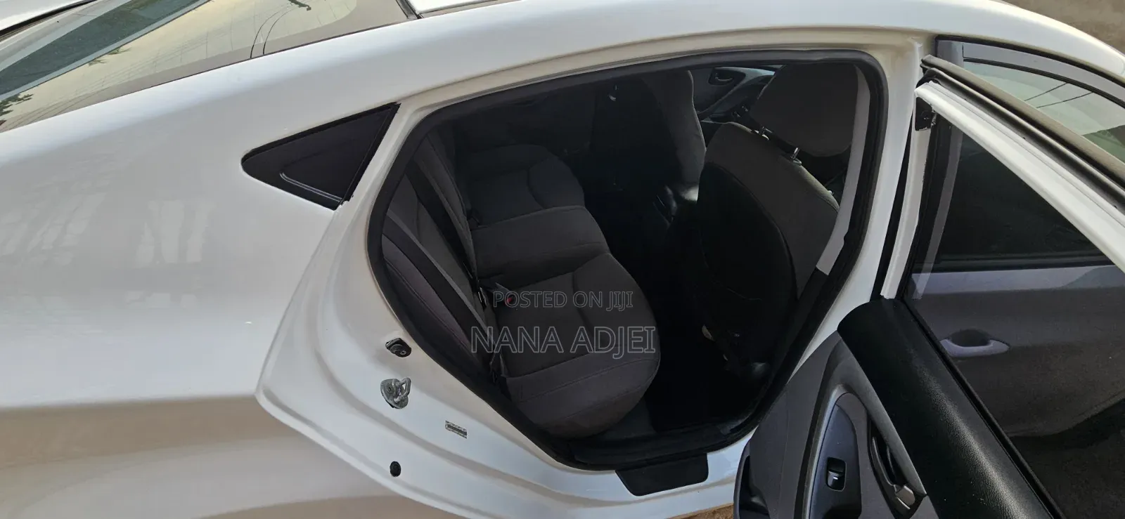 Hyundai Elantra Limited Sedan FWD (1.8L 4cyl 6A) 2016 White