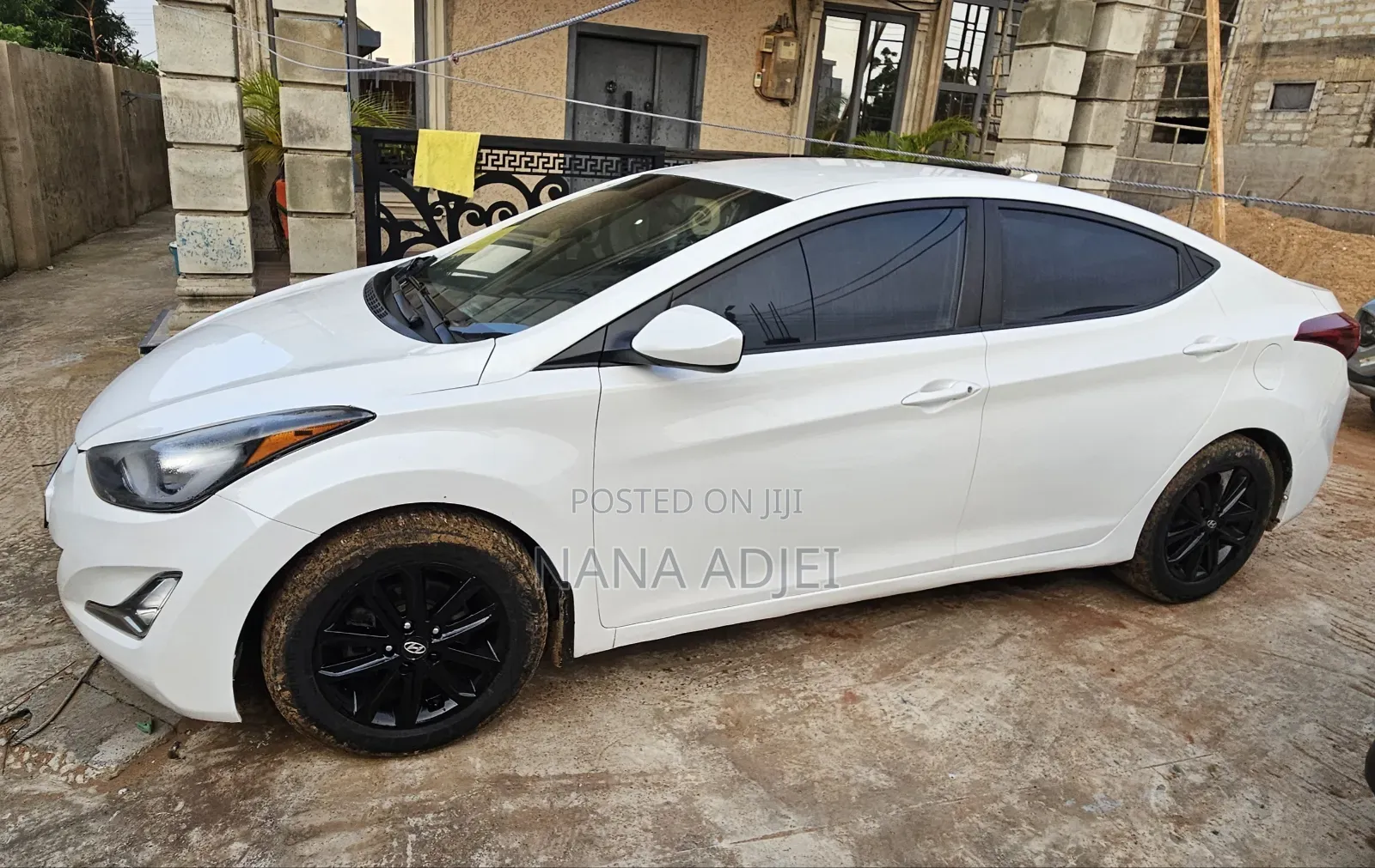 Hyundai Elantra Limited Sedan FWD (1.8L 4cyl 6A) 2016 White