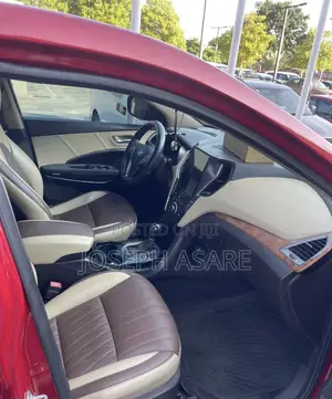 Hyundai Santa Fe 2013