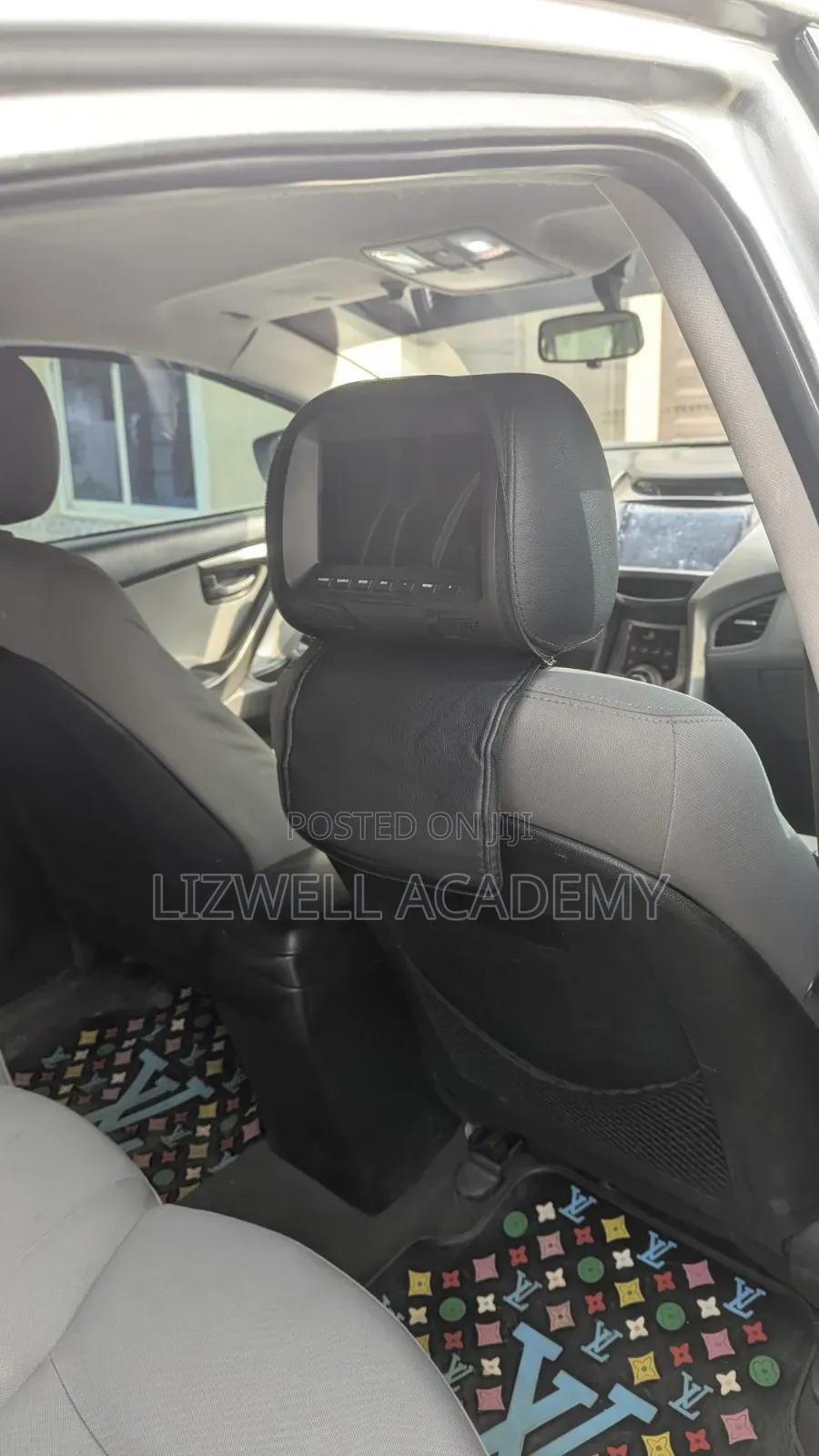 Hyundai Elantra SE 4dr Sedan (1.8L 4cyl 6A) 2014 Gray