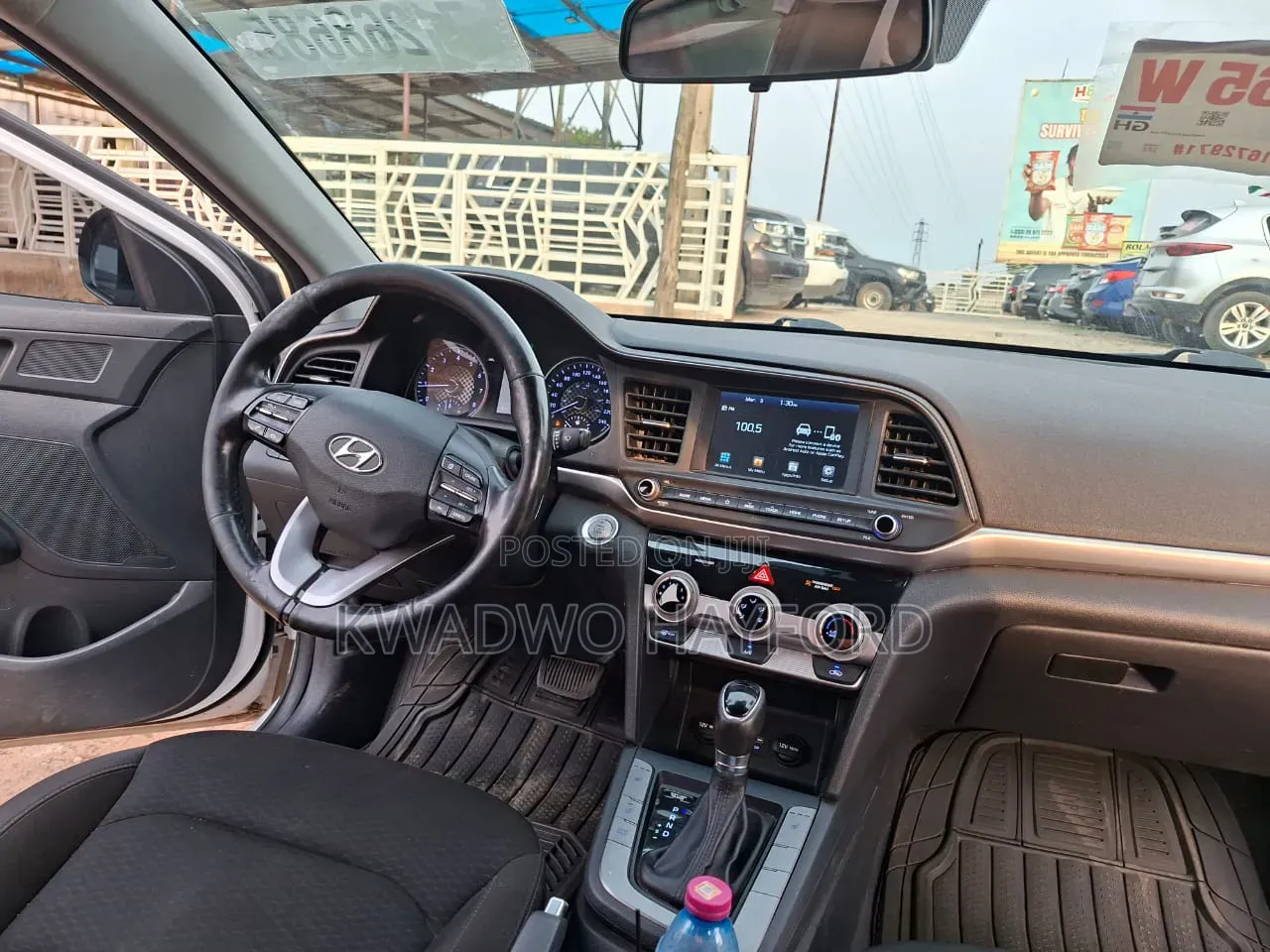 Hyundai Elantra 2019 White